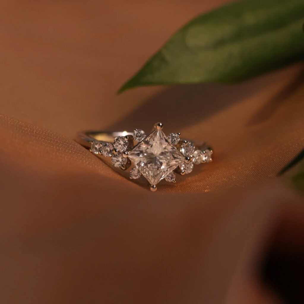 結婚對戒推薦4：〈愛的禮讚〉公主方1克拉鑽戒